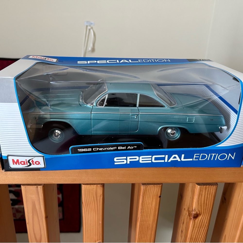 Maisto Special Edition 1962 Chevy Bel-Air 1:18